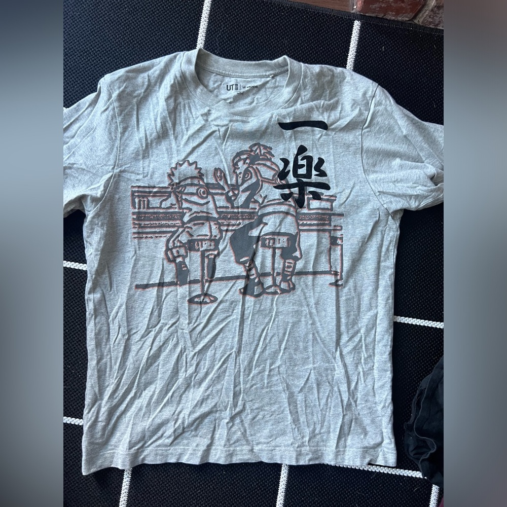 Uniqlo Naruto Short Sleeve Tee